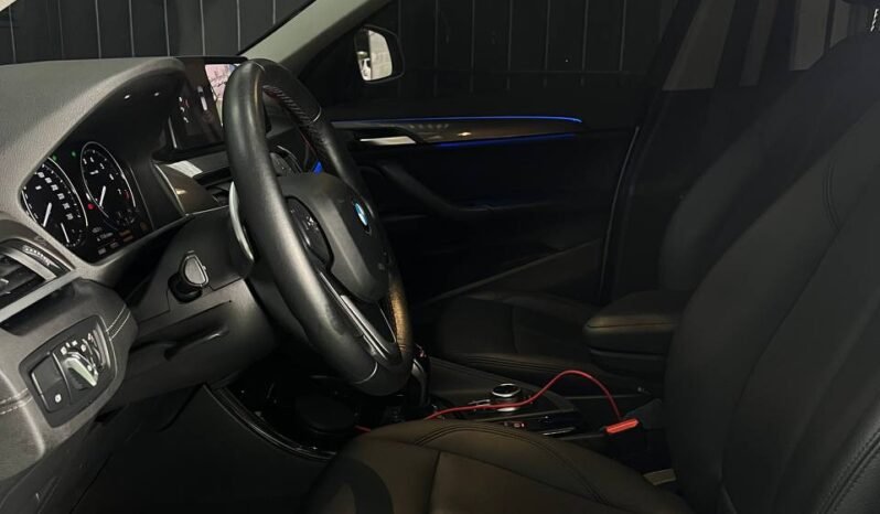 
								BMW  X1 SDRIVE 20I AT 2.0L full									