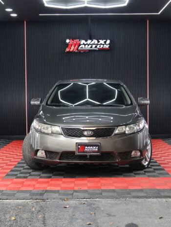 KIA CERATO FORTE 1.6L AT