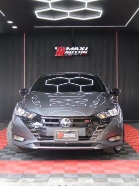 NISSAN VERSA  SR/BLACK 1.6 AT