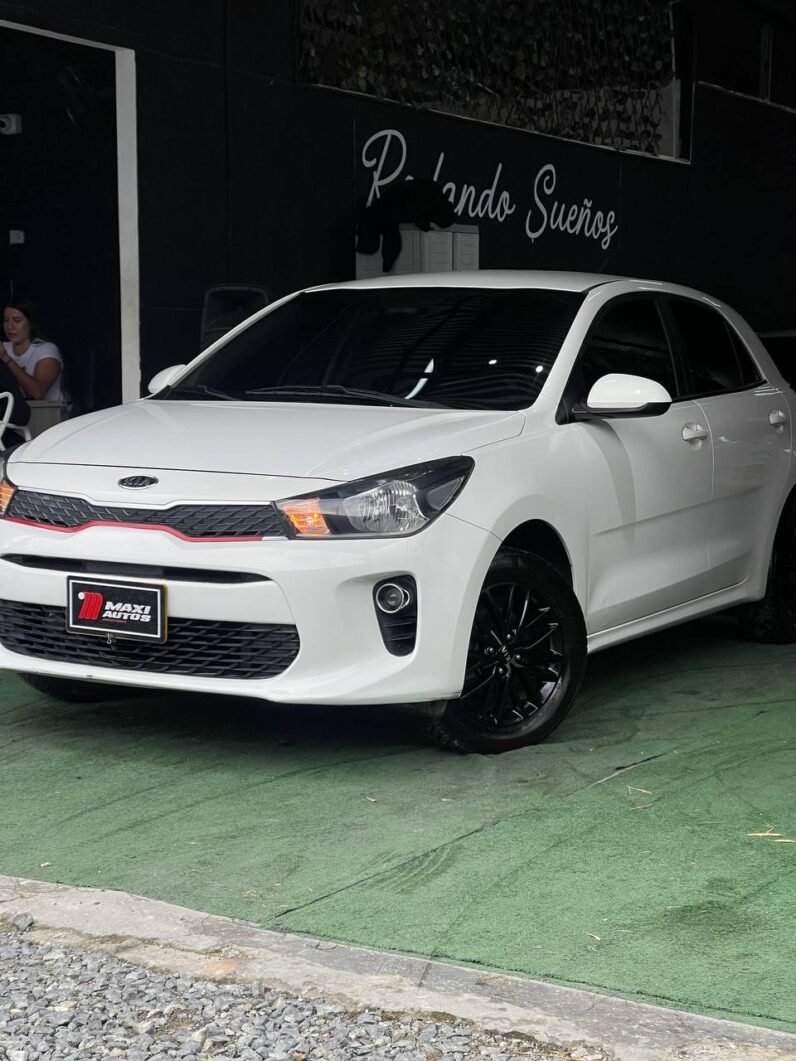 
								KIA RIO VIBRANT MT 1.4 full									