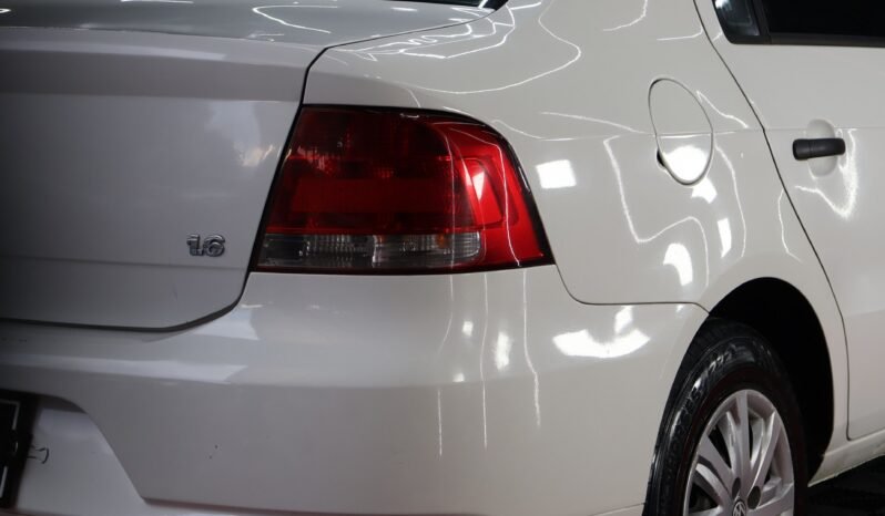 
								VOLKSWAGEN  GOL VOYAGE 1.6 MT full									