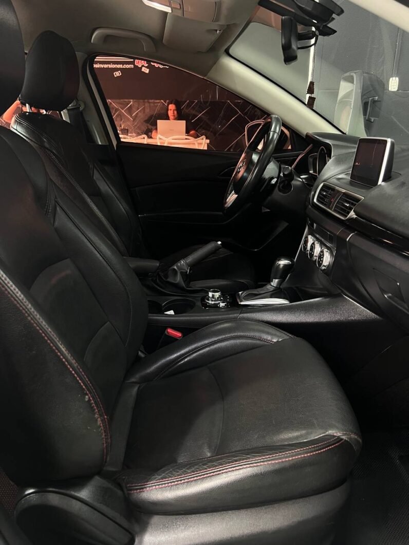 
								MAZDA 3 TOURING SD AT full									