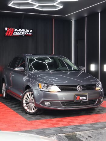 VOLKSWAGEN NEW JETTA CONFORTLINE 2.5L AT