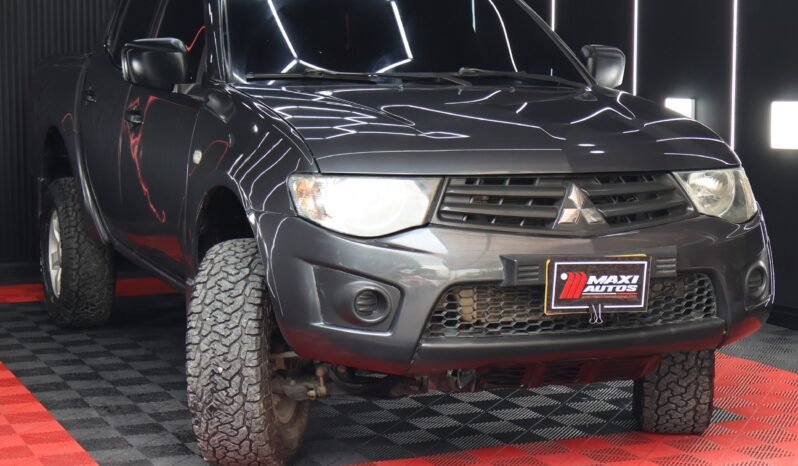 
								MITSUBISHI SPORTERO L200 MT 4X4 DIESEL full									