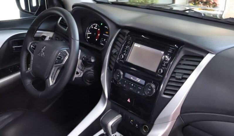 
								MITSUBISHI MONTERO SPORT 2.5 AT 4X4 TD TC full									