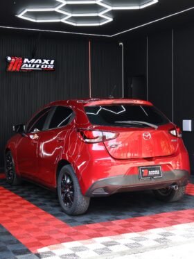 MAZDA 2 GRAND TOURING 1.5 MT