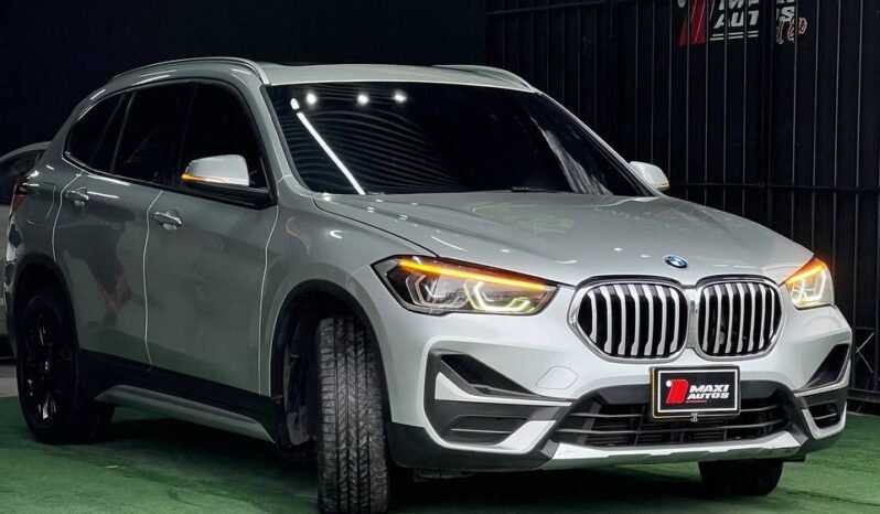 
								BMW  X1 SDRIVE 20I AT 2.0L full									