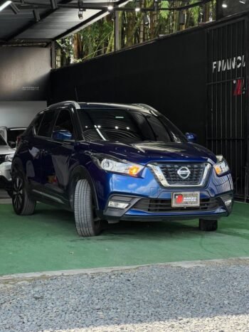 NISSAN KICKS ADVANCE MT 1.6L 4X2