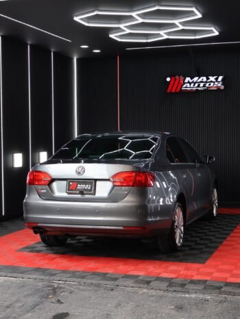 VOLKSWAGEN NEW JETTA CONFORTLINE 2.5L AT