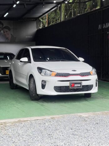 KIA RIO VIBRANT MT 1.4