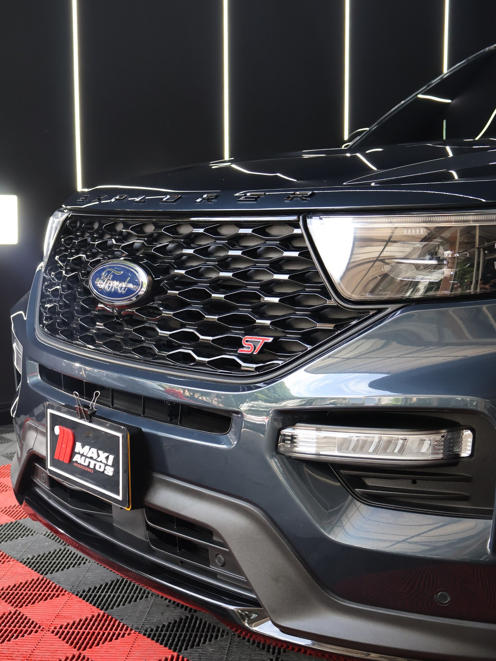 FORD EXPLORER ST AT 3.0