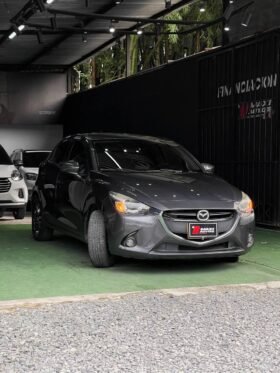 MAZDA 2 GRAND TOURING 1.5L AT