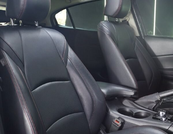 
								MAZDA 3 GRAND TOURING 2.0 AT full									