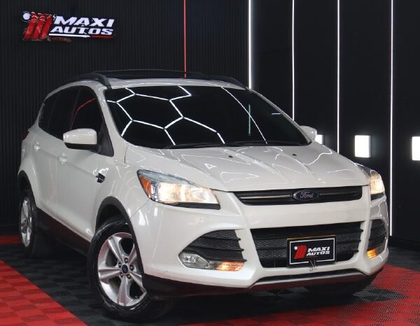 
								FORD ESCAPE SE AT 4X4 full									