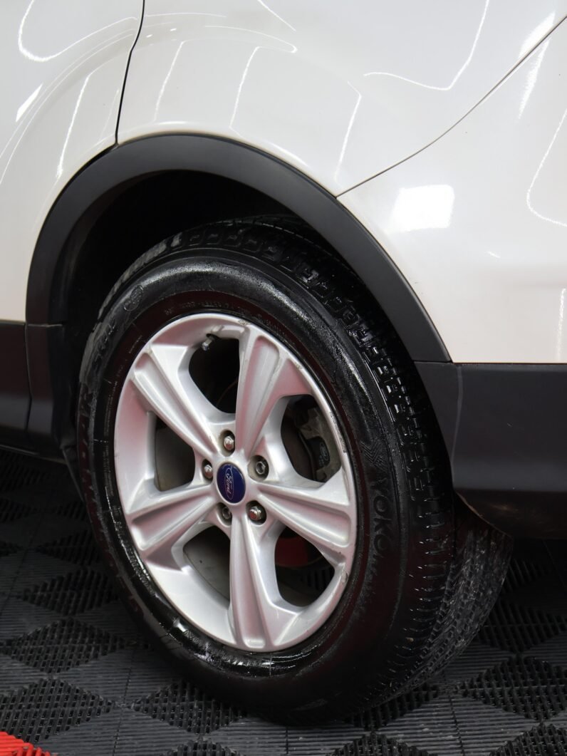 
								FORD ESCAPE SE AT 4X4 full									