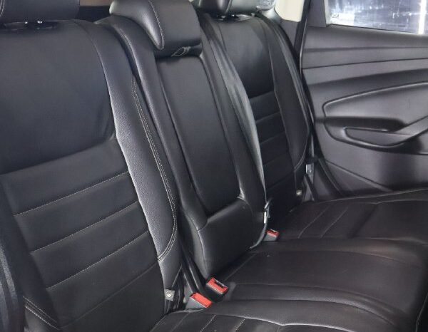 
								FORD ESCAPE SE AT 4X4 full									