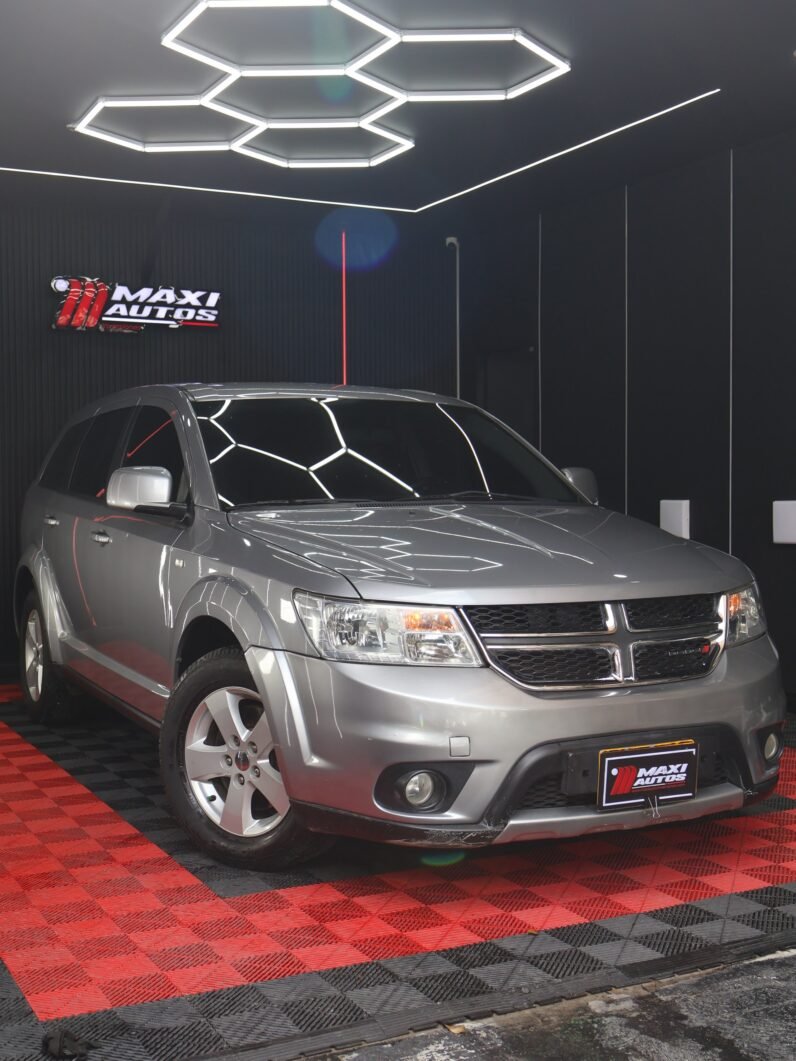 
								DODGE JOURNEY SE 2.4L AUT 4X2 7P full									