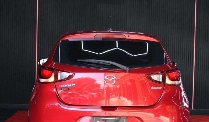 
								MAZDA 2 GRAND TOURING 1.5 MT full									