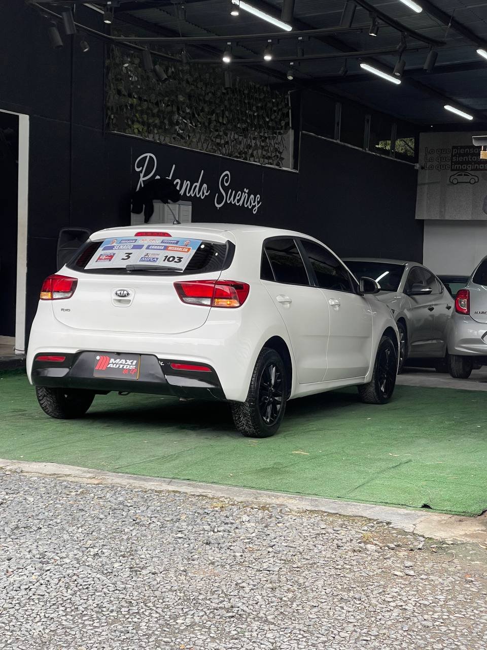 KIA RIO VIBRANT MT 1.4