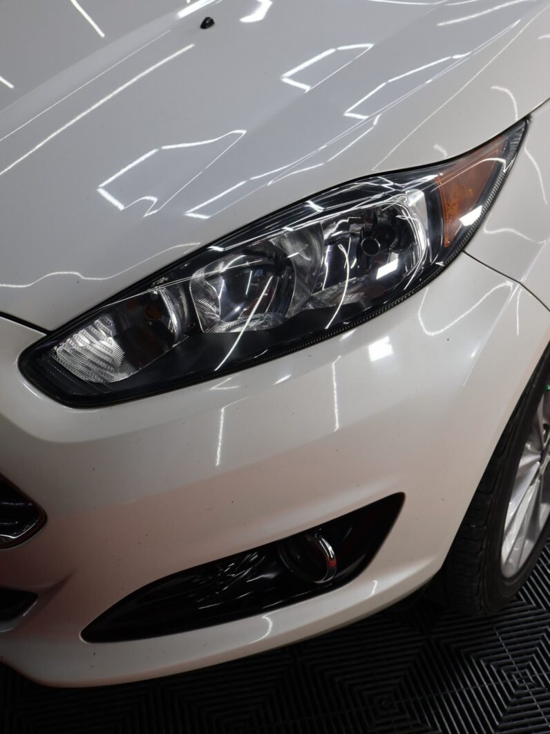 
								FORD FIESTA TITANIUM AT 1.6 full									