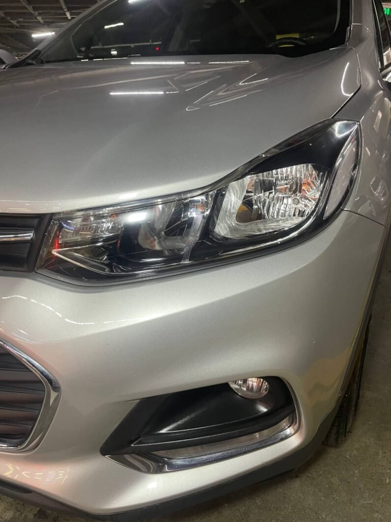 
								CHEVROLET TRACKER LS AT 1.8 4X2 full									