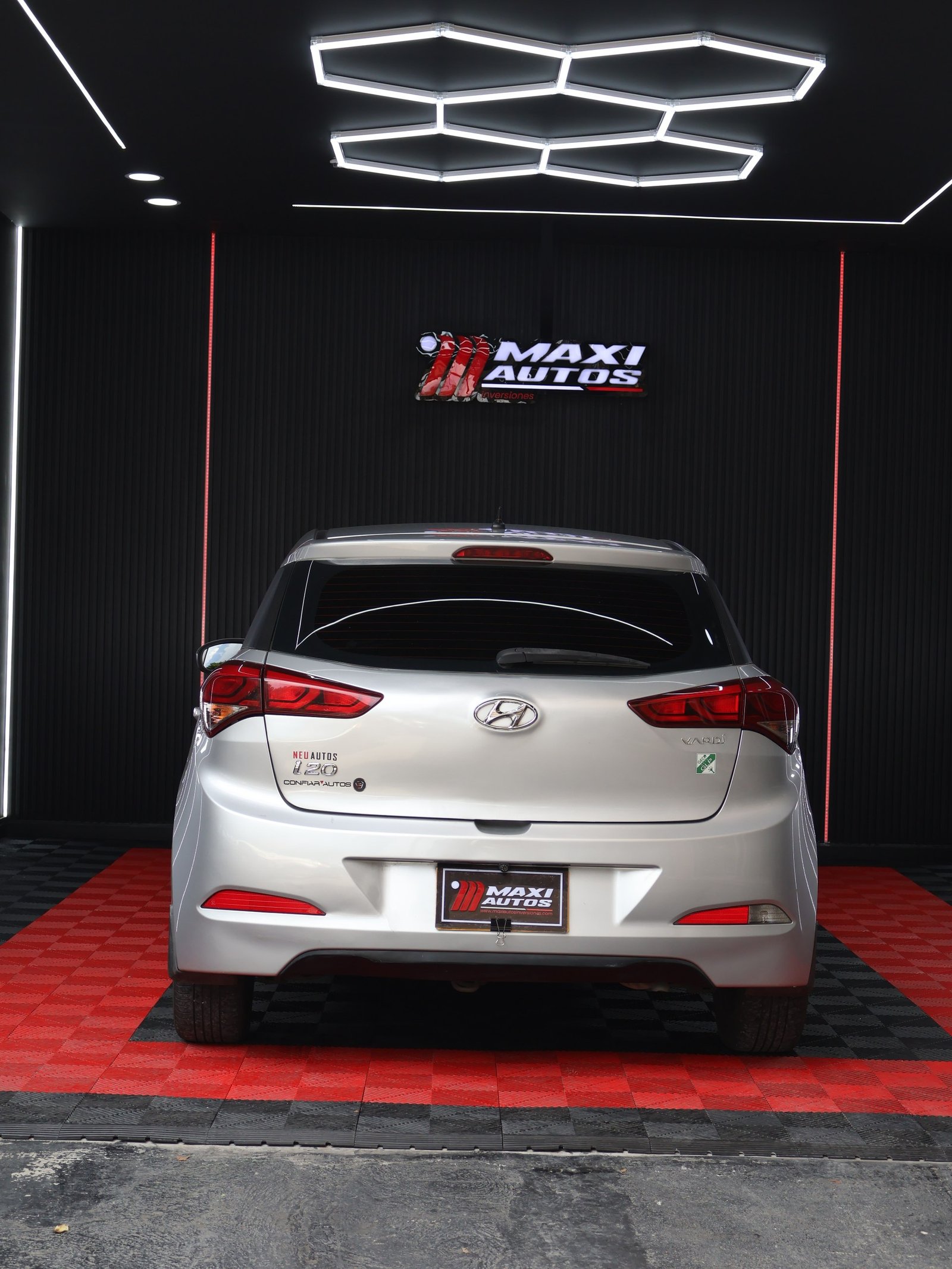 HYUNDAI I20 5DR 1.4 MT