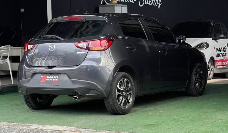 
								MAZDA 2 GRAND TOURING 1.5L AT full									