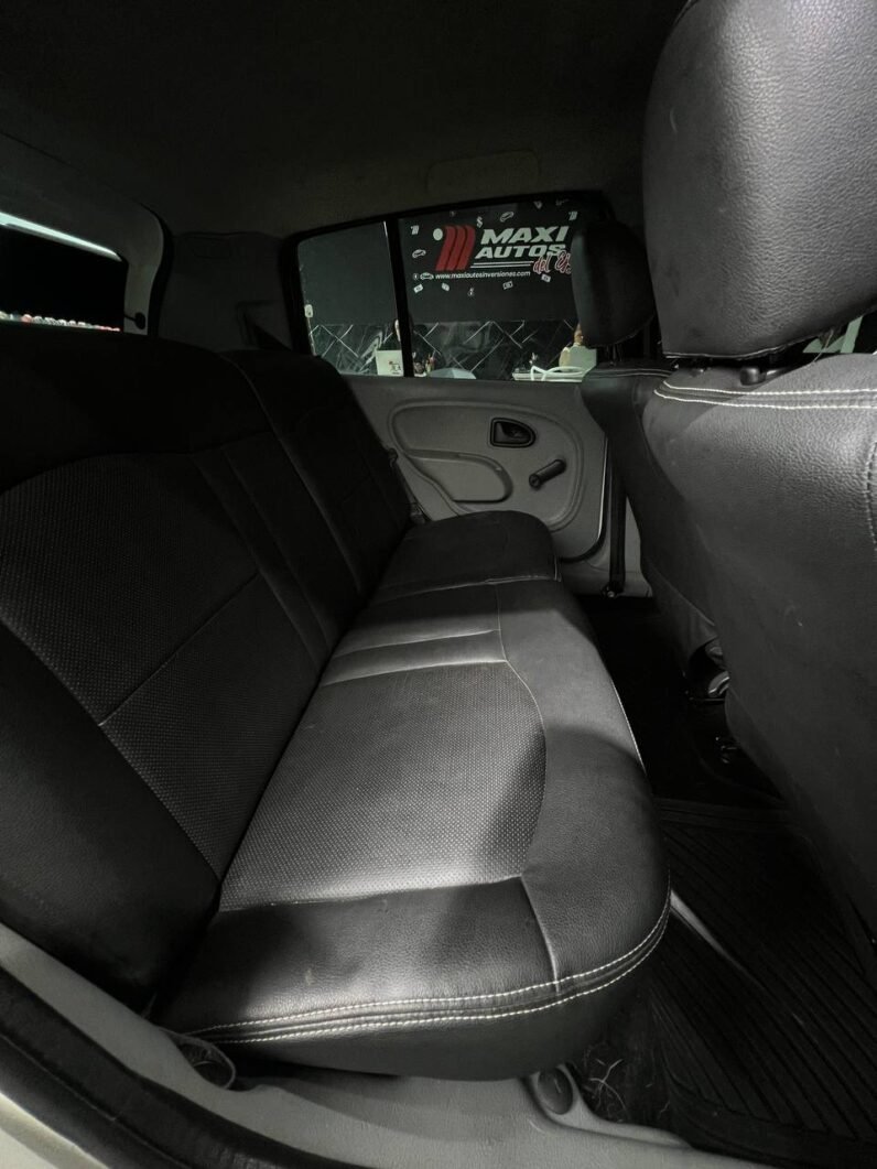 
								RENAULT CLIO STYLE full									