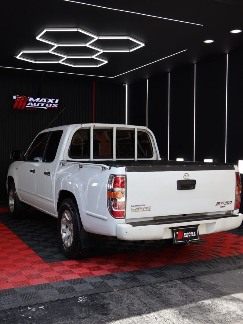 
								MAZDA BT50 2200 MT 4×2 GASOLINA full									