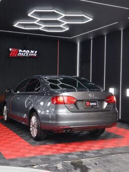 
										VOLKSWAGEN NEW JETTA CONFORTLINE 2.5L AT full									