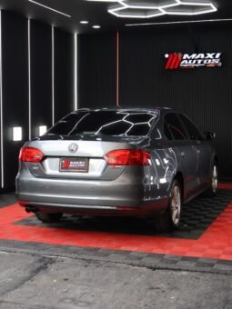 
										VOLKSWAGEN NEW JETTA TRENDLINE MT 2.0 SD full									