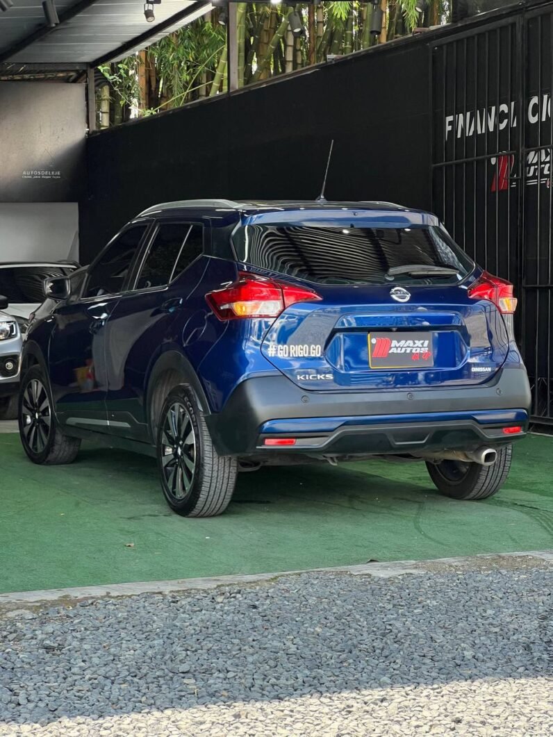 
								NISSAN KICKS ADVANCE MT 1.6L 4X2 full									