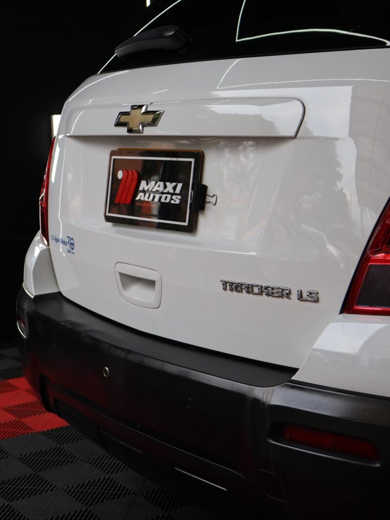 
								CHEVROLET TRACKER LS AT 1.8 4X2 full									