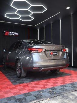 
										NISSAN VERSA  SR/BLACK 1.6 AT full									