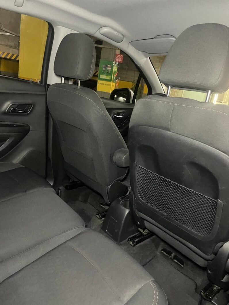 
								CHEVROLET TRACKER LS AT 1.8 4X2 full									