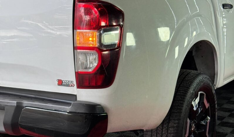 
								RENAULT ALASKAN ZEN 2.5 DIESEL MT 4X4 full									