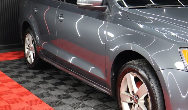 
								VOLKSWAGEN NEW JETTA TRENDLINE MT 2.0 SD full									