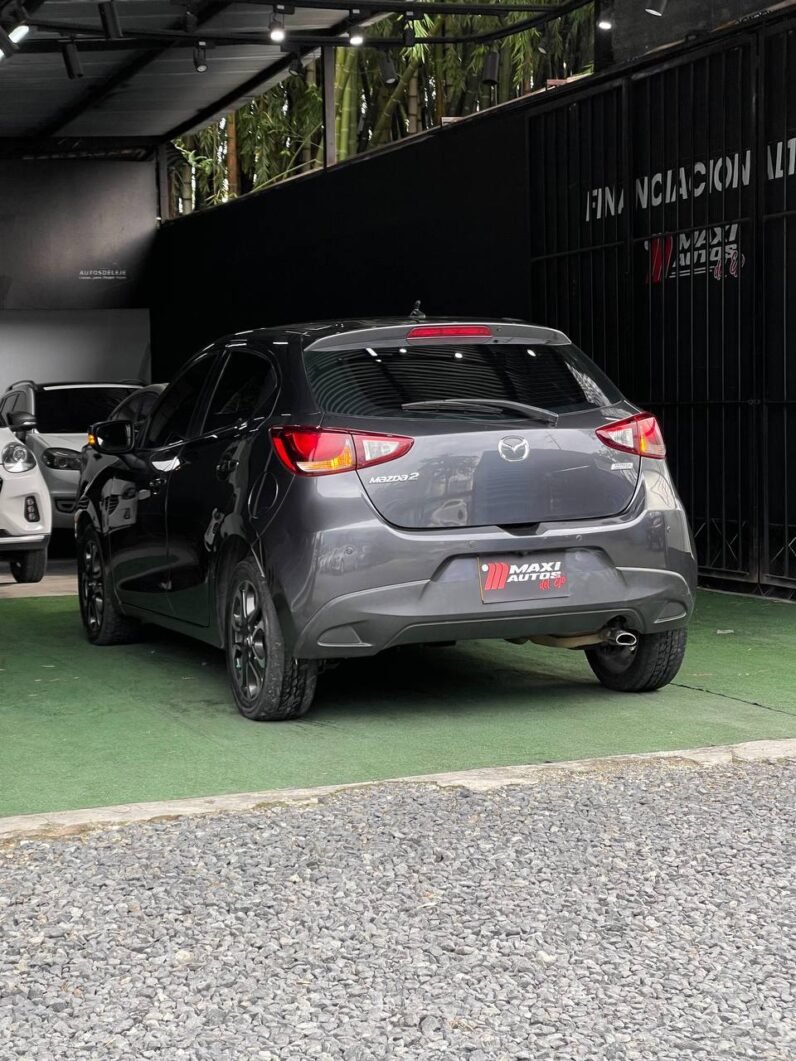 
								MAZDA 2 GRAND TOURING 1.5L AT full									