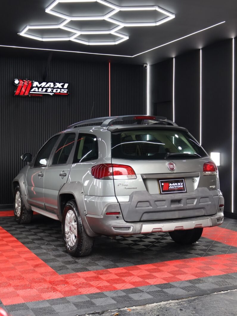 
								FIAT PALIO ADVENTURE 1.8 MT full									