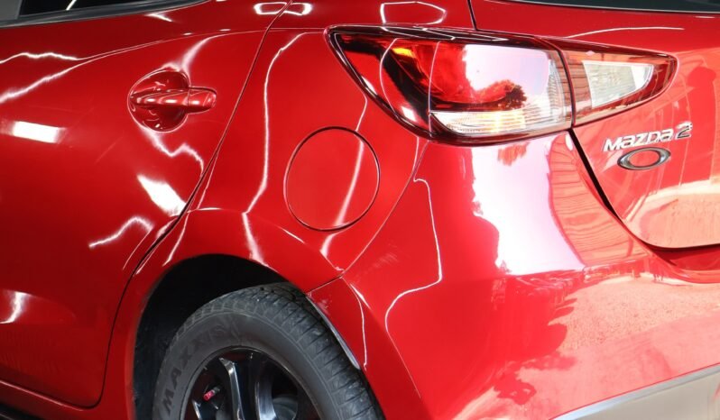 
								MAZDA 2 GRAND TOURING 1.5 MT full									