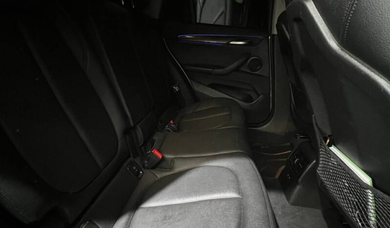 
								BMW  X1 SDRIVE 20I AT 2.0L full									