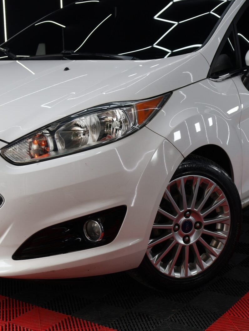 
								FORD FIESTA TITANIUM AT 1.6 full									