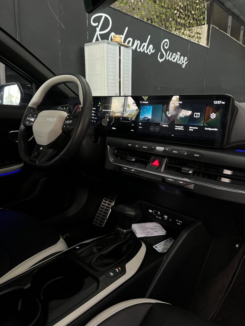 
								KIA K4 GT LINE AT 2.0 full									