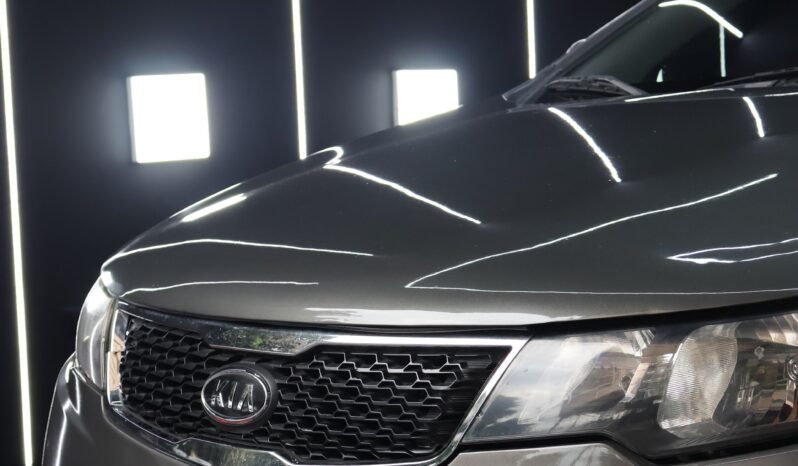 
								KIA CERATO FORTE 1.6L AT full									