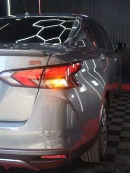 
										NISSAN VERSA  SR/BLACK 1.6 AT full									