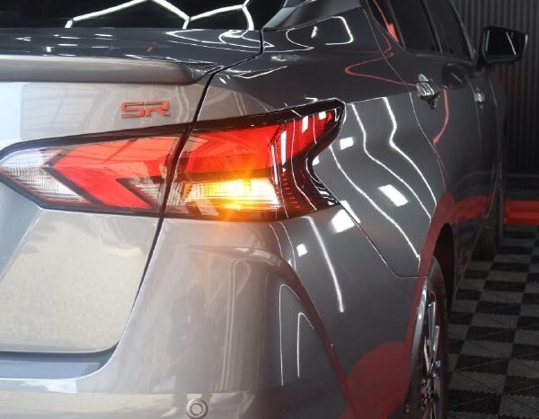 
								NISSAN VERSA  SR/BLACK 1.6 AT full									