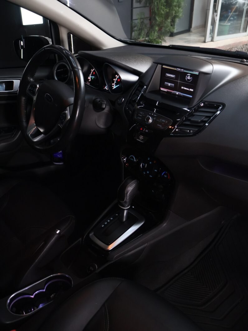 
								FORD FIESTA TITANIUM AT 1.6 full									