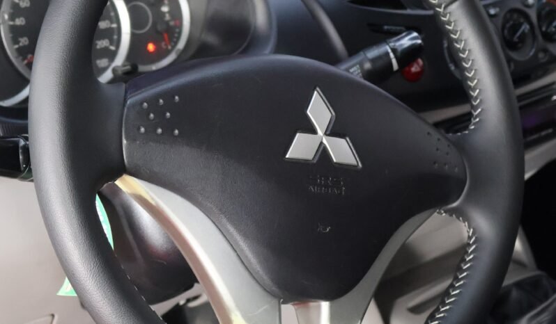 
								MITSUBISHI SPORTERO L200 MT 4X4 DIESEL full									