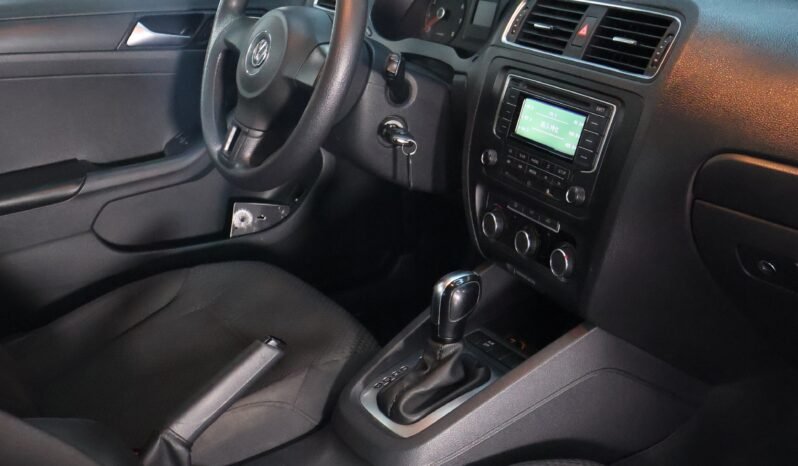 
								VOLKSWAGEN NEW JETTA TRENDLINE MT 2.0 SD full									