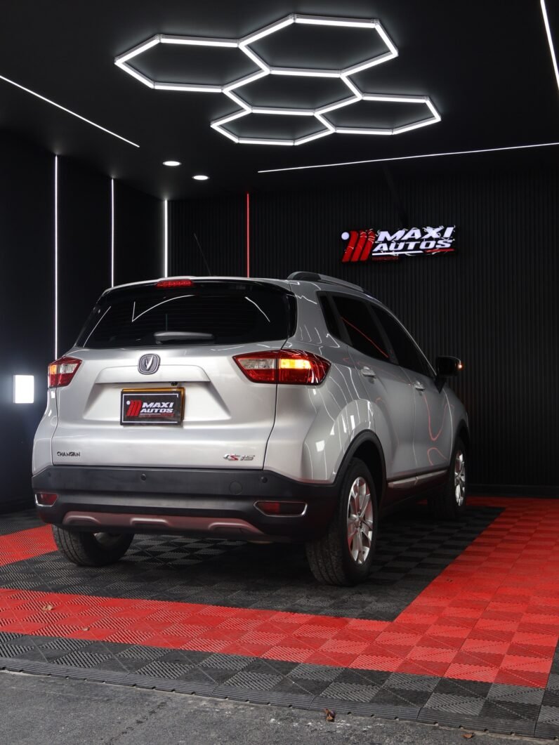 
								CHANGAN CS15 LUXURY MT 1.5 4X2 full									